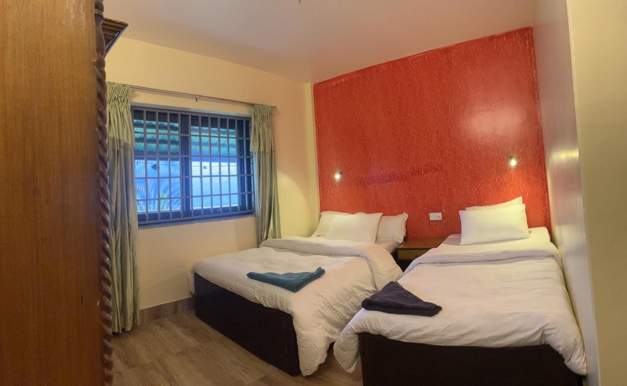 The North Face Inn'S Homestay โพคารา ภายนอก รูปภาพ