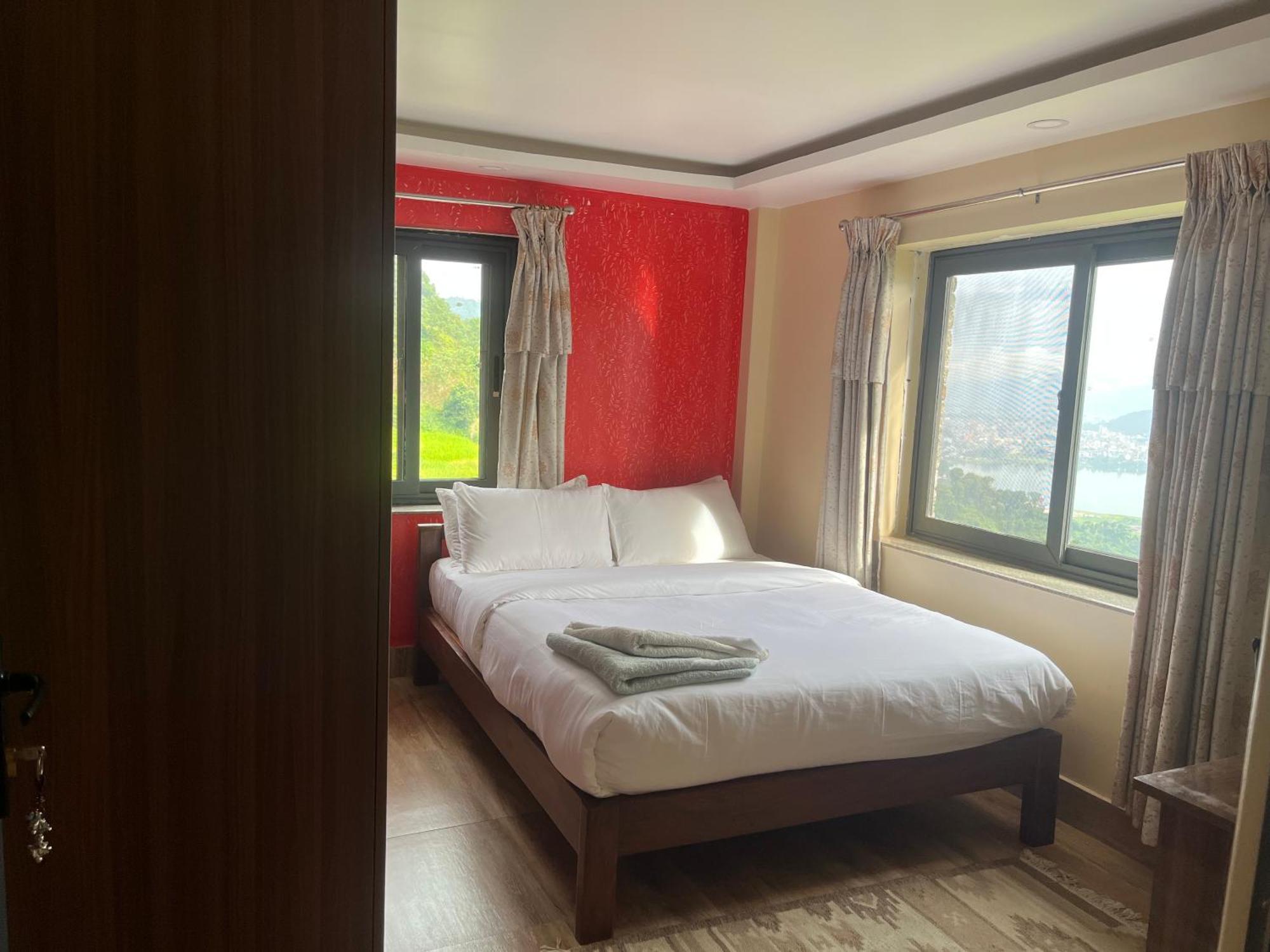 The North Face Inn'S Homestay โพคารา ภายนอก รูปภาพ