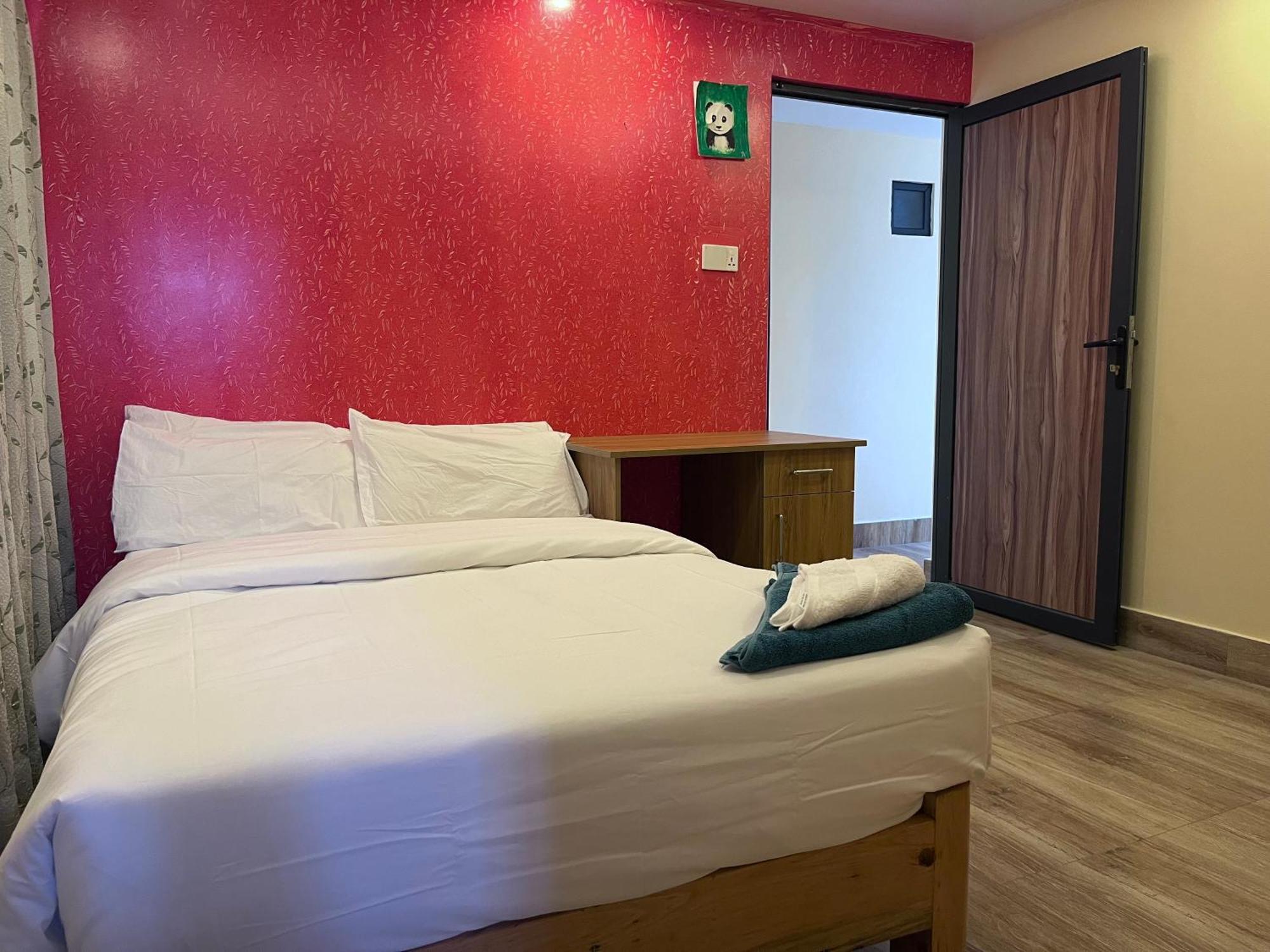 The North Face Inn'S Homestay โพคารา ภายนอก รูปภาพ